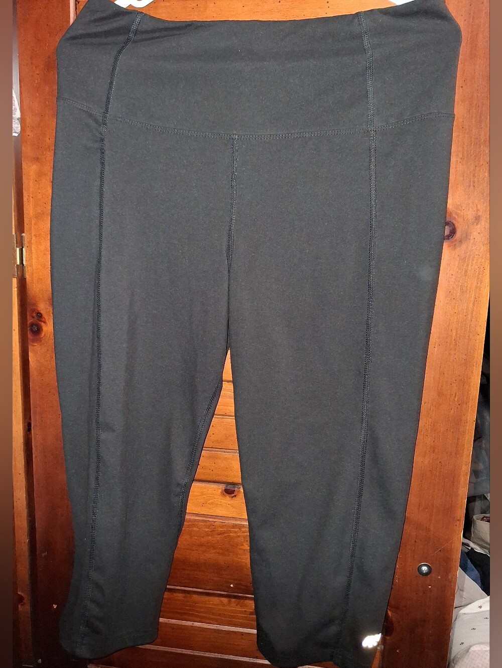 Black Yoga Capris
